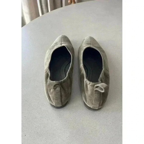 Co Women’s Lace Up Flat Green Suede Size 41 9 9.5 Slip On - Picture 3 of 6